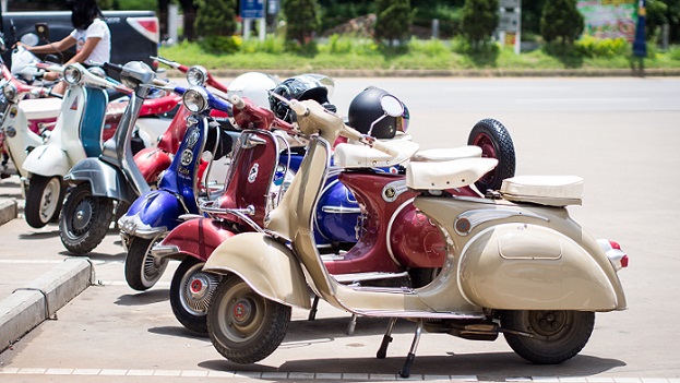 2014_0531_Chiang_Rai_Vespa_club