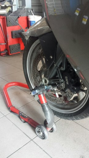 motorgumi_szereles_1 motorgumi_szereles_1