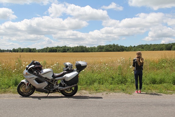 sport_touring_girl